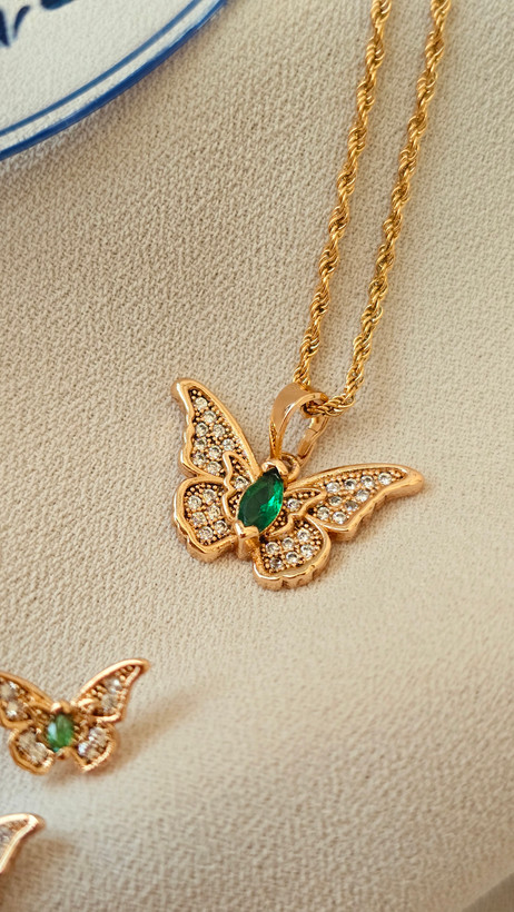 نیم ست پروانه نگین سبز ژوپینگ